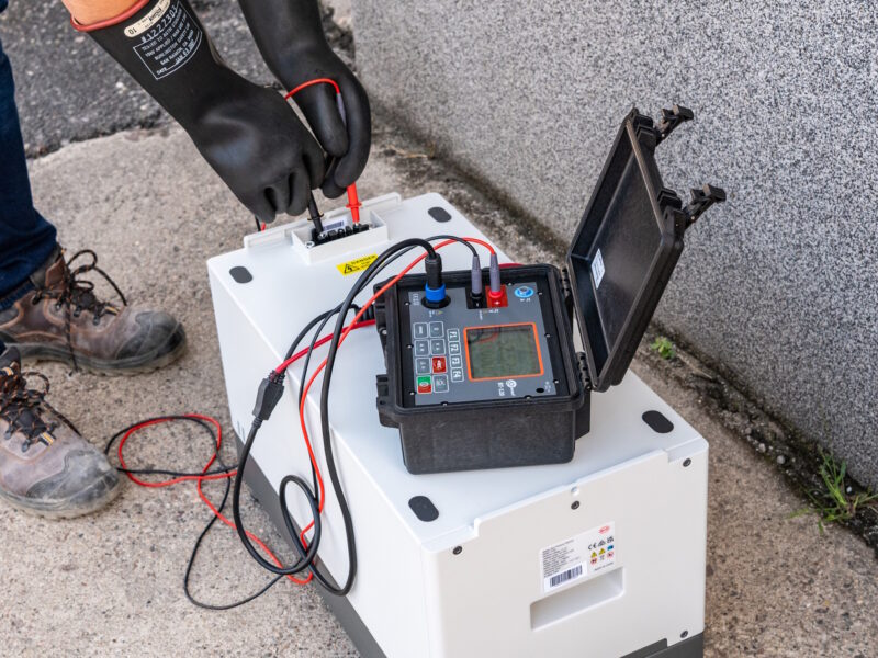 Maintain batteries in a good condition with the Sonel BT-120 tester